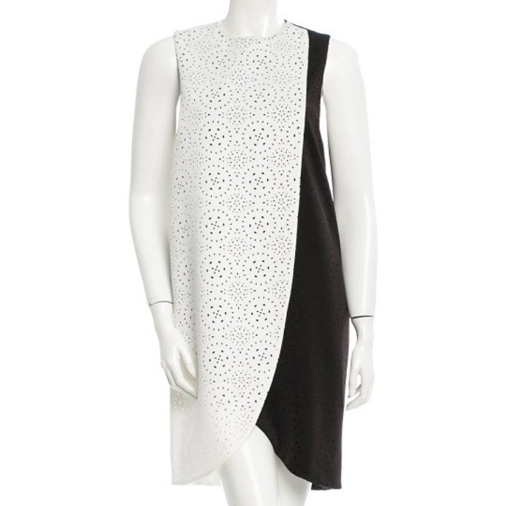 KAELEN Black & White Sleeveless Shift Dress